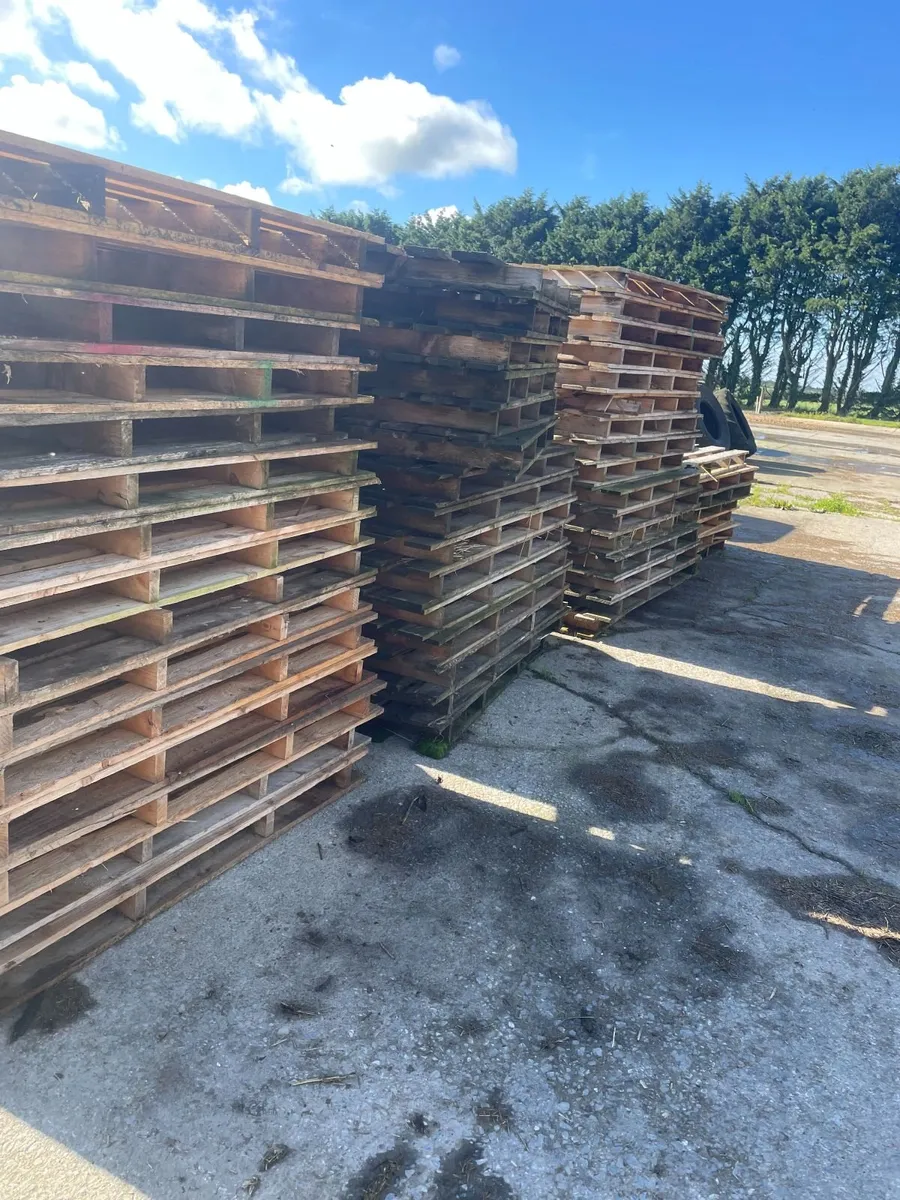 Fertilisers Pallets - Image 1