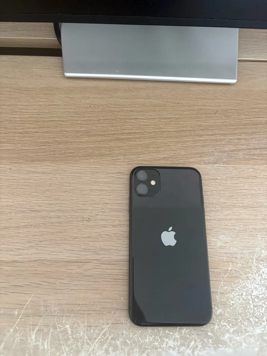 Unlocked iPhone 11 (128gb) - Image 3