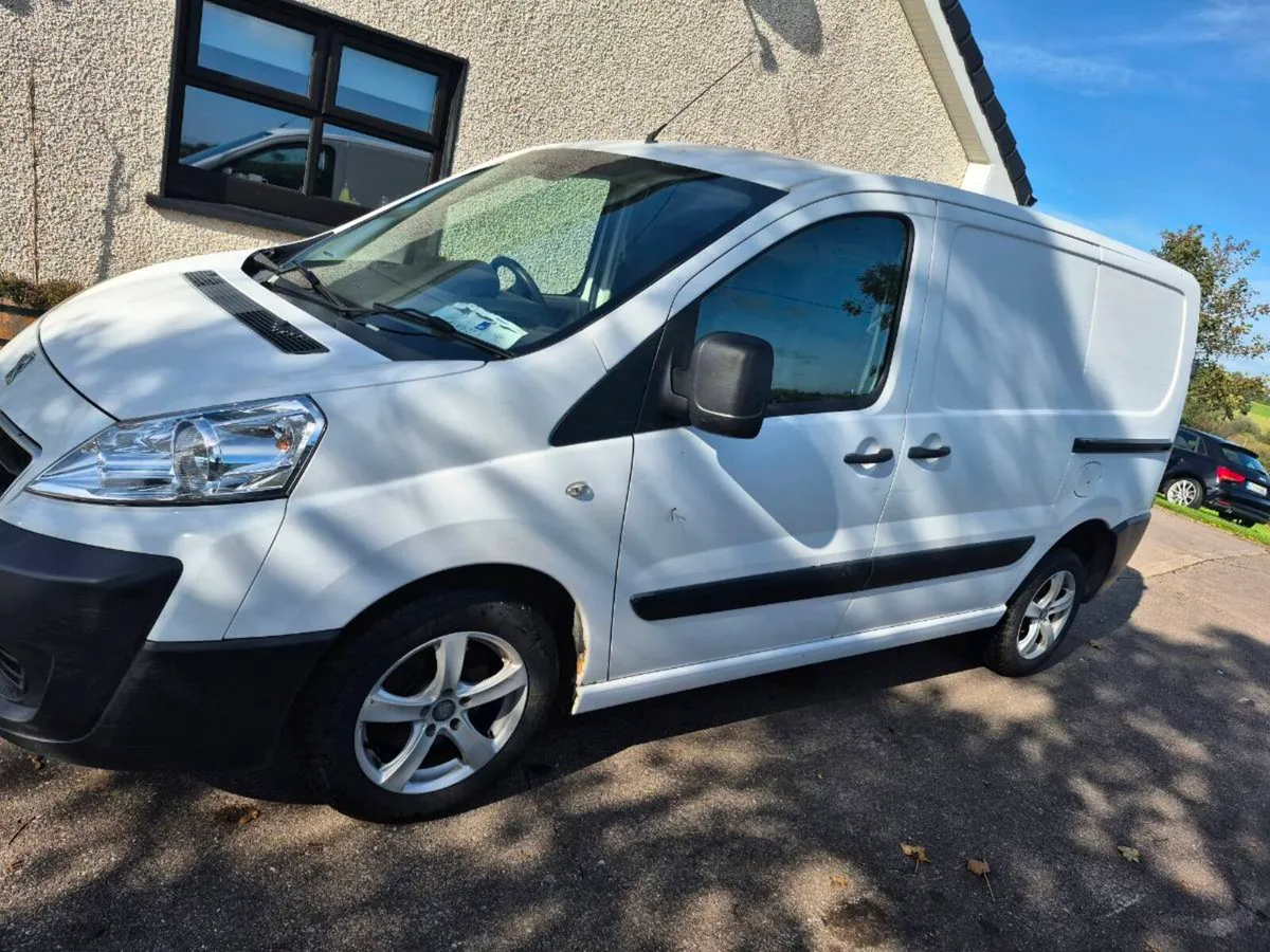 2014 Peugeot Expect - Image 2