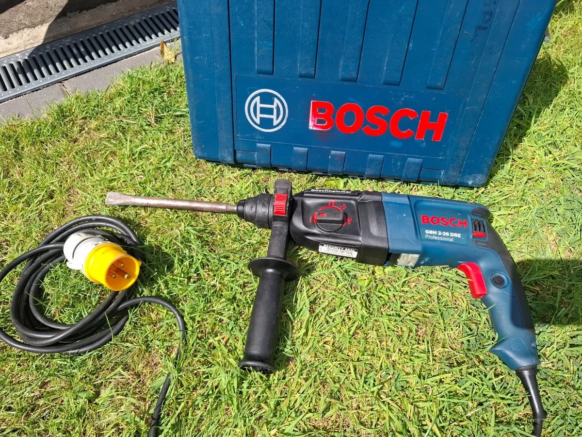 Bosch breaker/drill - Image 1