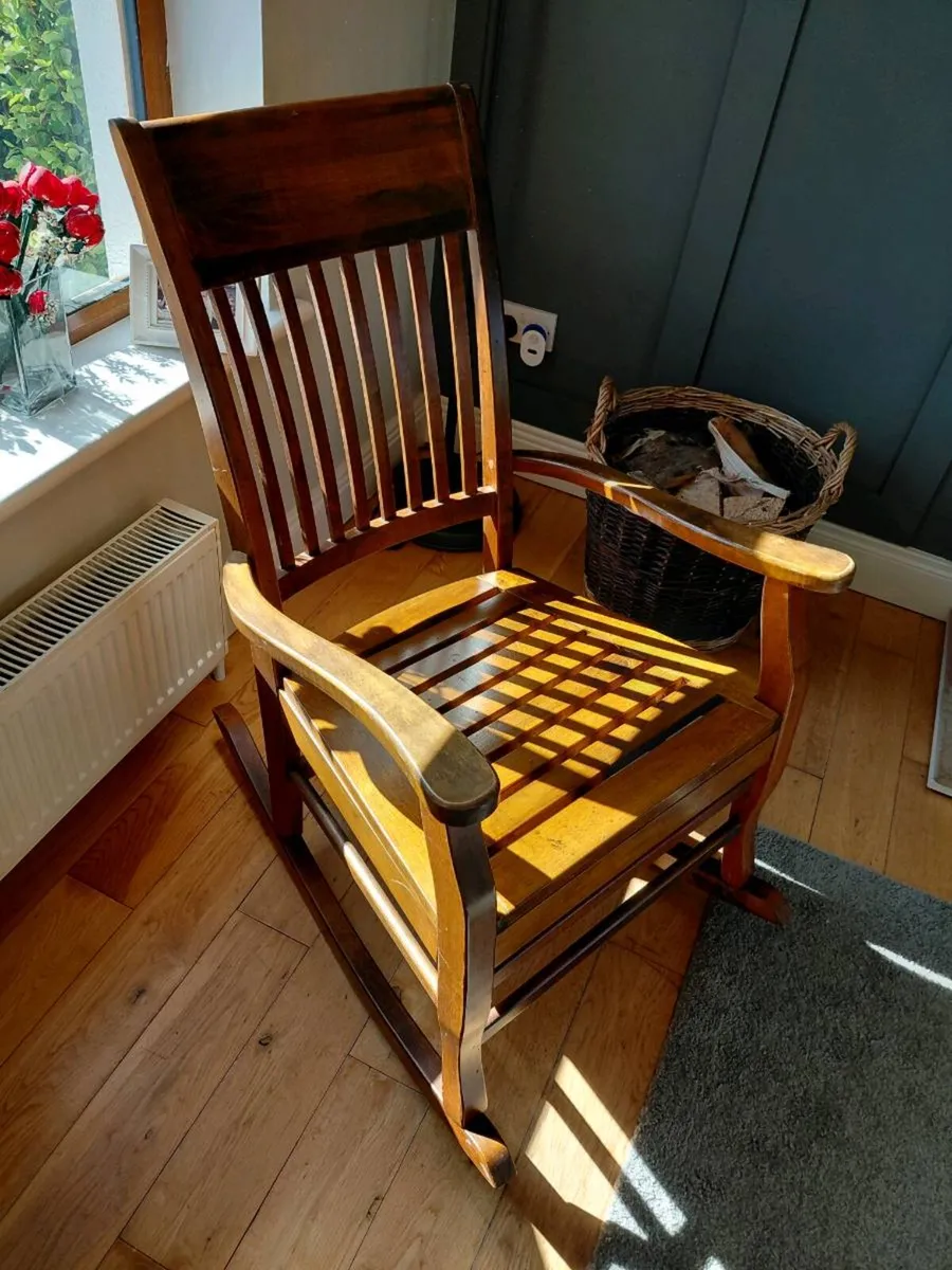 Rocking chair - Image 1