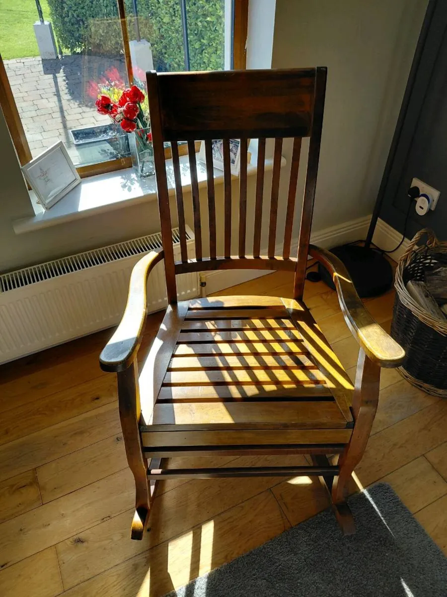 Rocking chair - Image 2