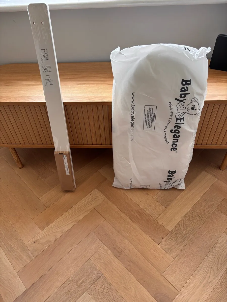 Moses basket / bassinet mattress and IKEA bedrail - Image 2