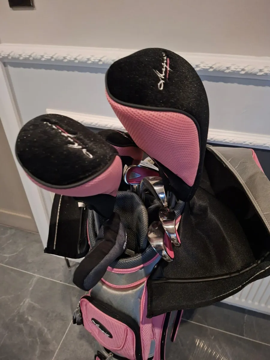 Ladies Golf Club Set with Bag - Image 2