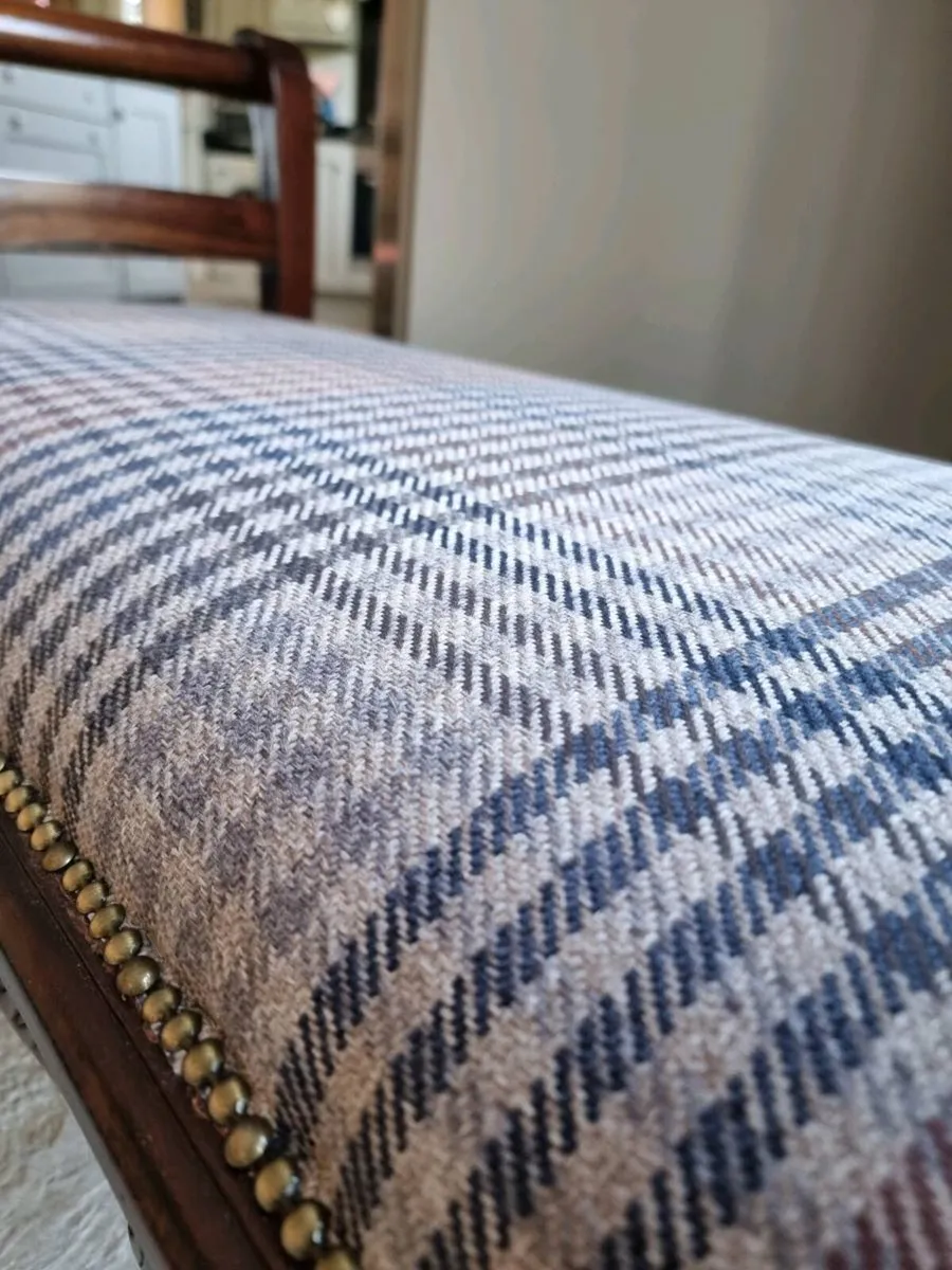 Stunning Carved Wooden Bench - Image 4