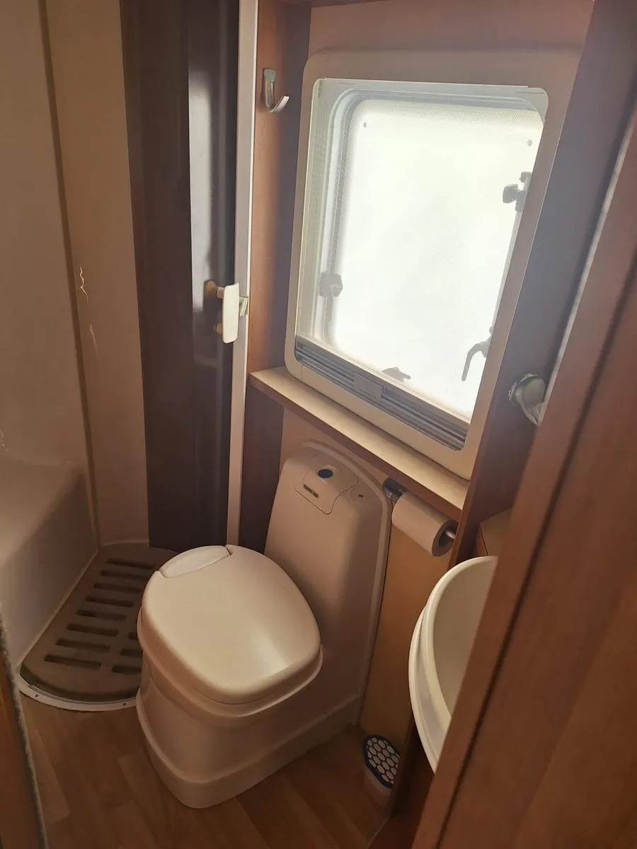 Motorhome - Image 4