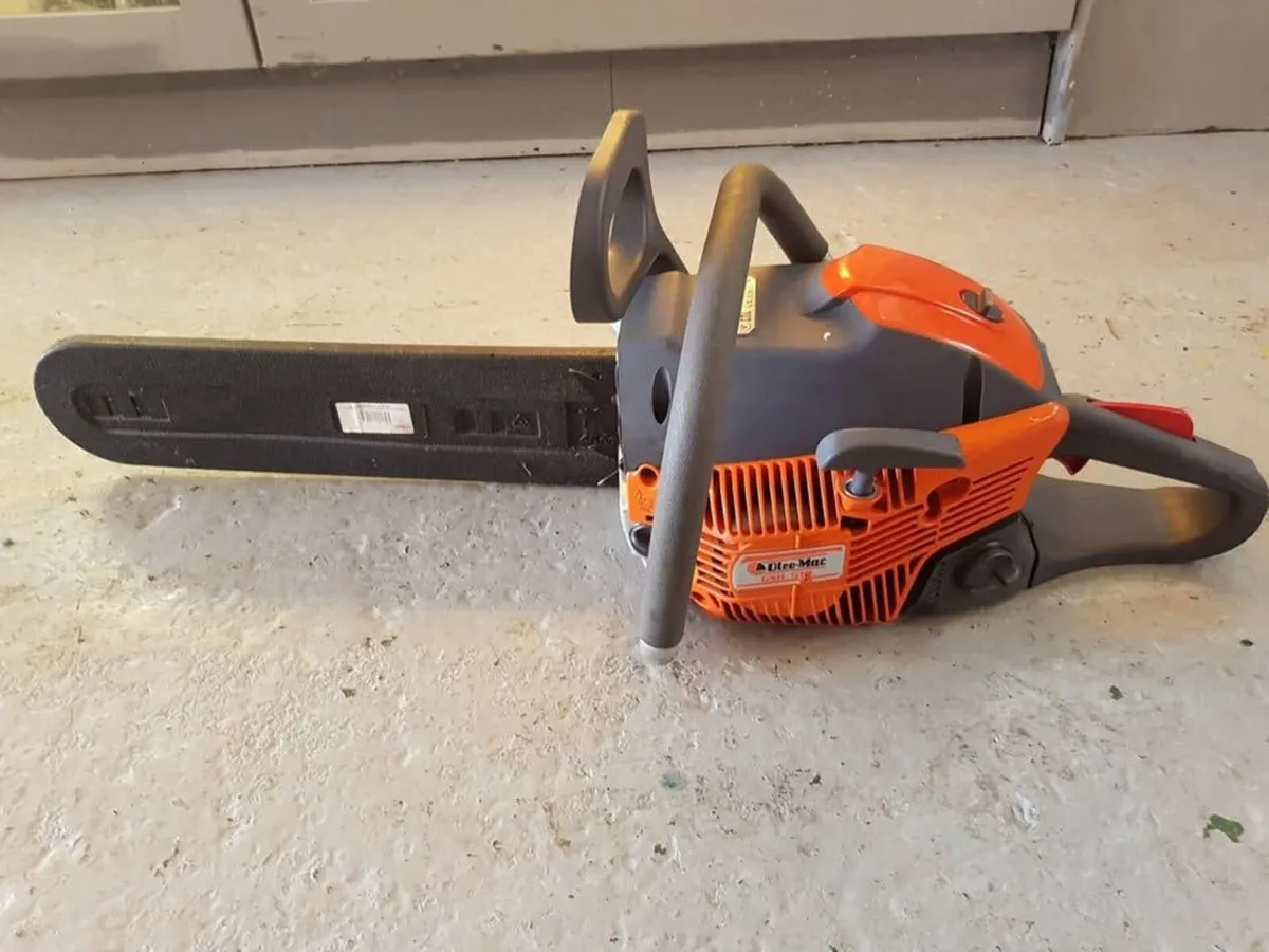 OLEO-MAC 50CC PETROL CHAINSAW - FOR SALE - Image 2
