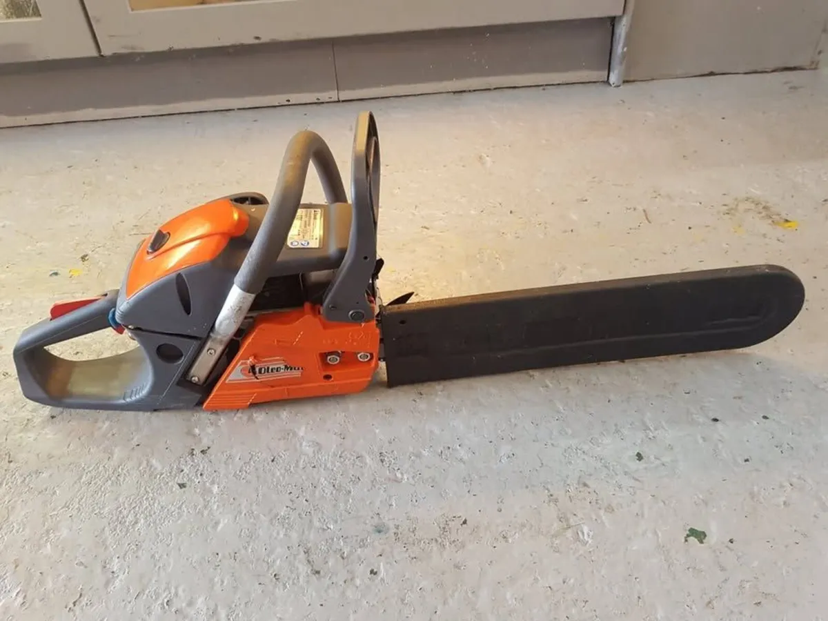 OLEO-MAC 50CC PETROL CHAINSAW - FOR SALE - Image 3