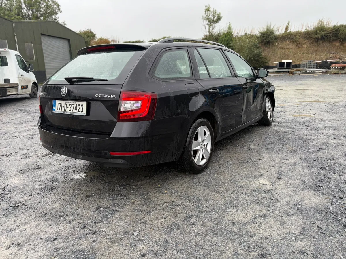 2017 Skoda - Image 3