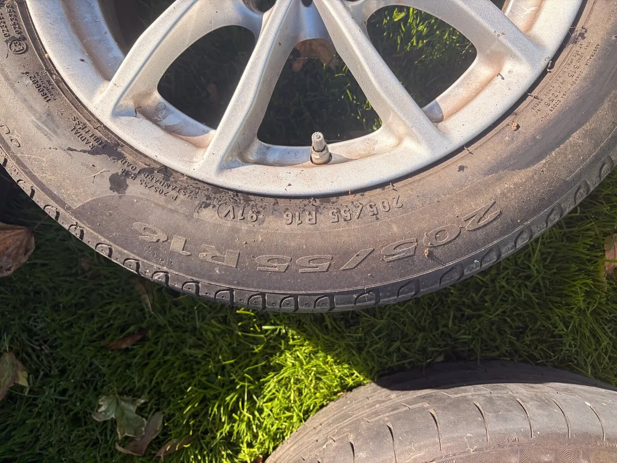 BMW Alloys 16” with TPMS Sensors - Image 4