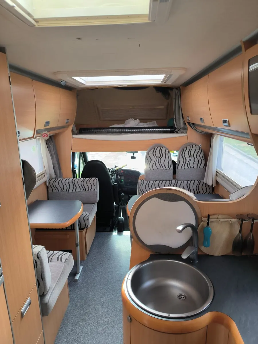 Laika kreos 3002 camper - Image 4