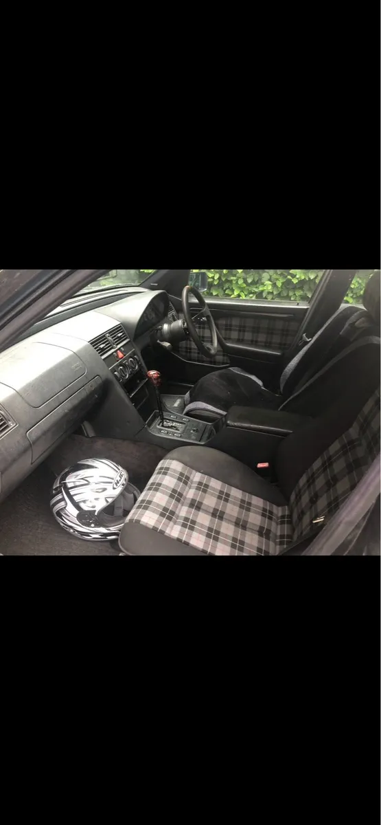 W202 Mercedes 230 Kompressor - Image 4