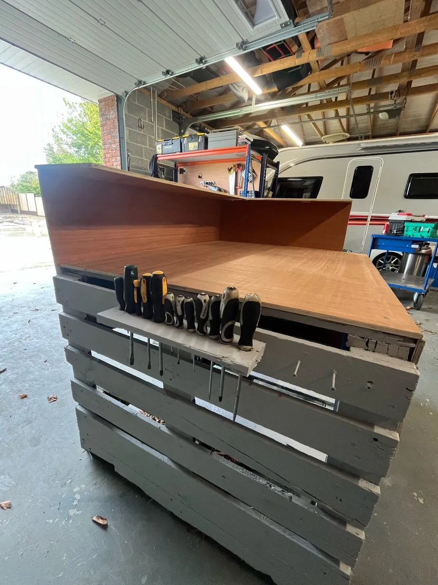 DIY workbench - Image 1