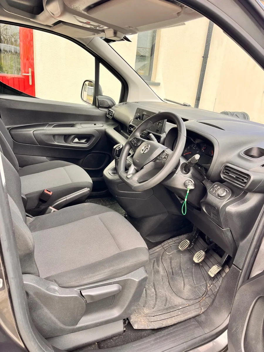 Vauxhall Combo 9750€ - Image 4
