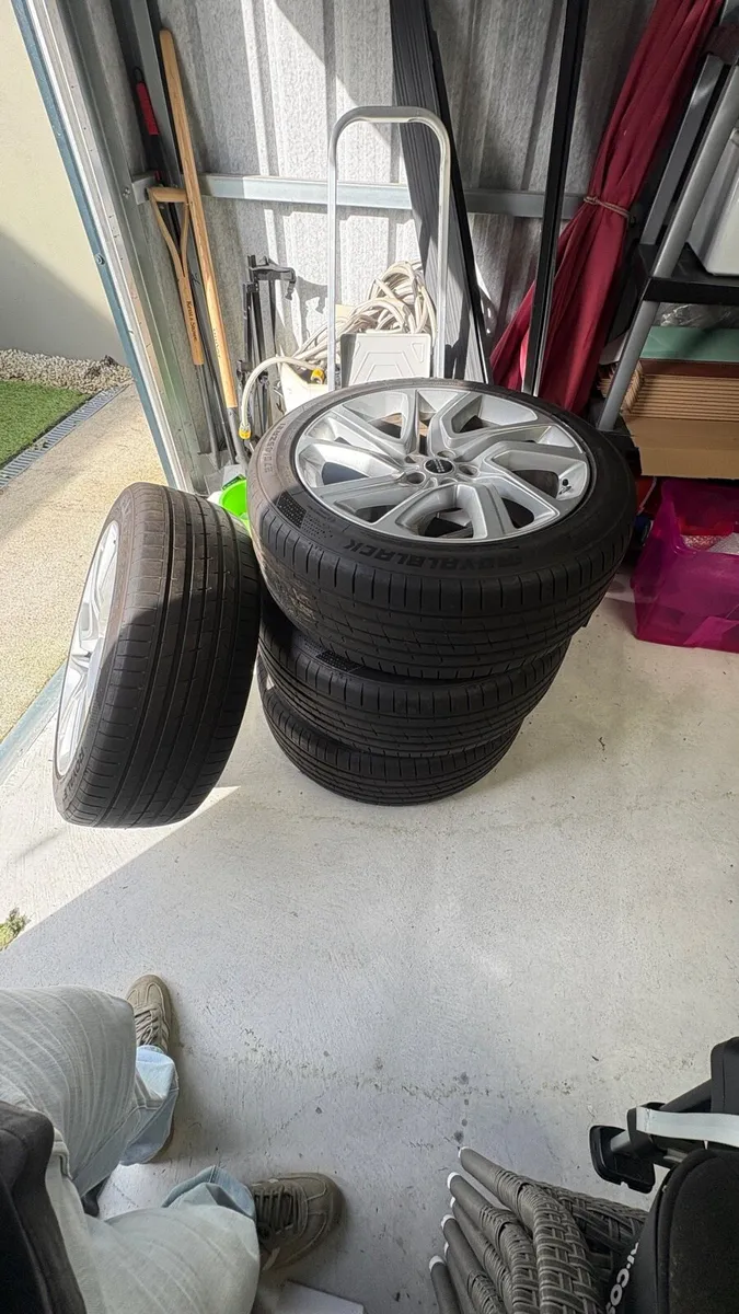 Range Rover Sport Alloys 21” OEM - Image 3