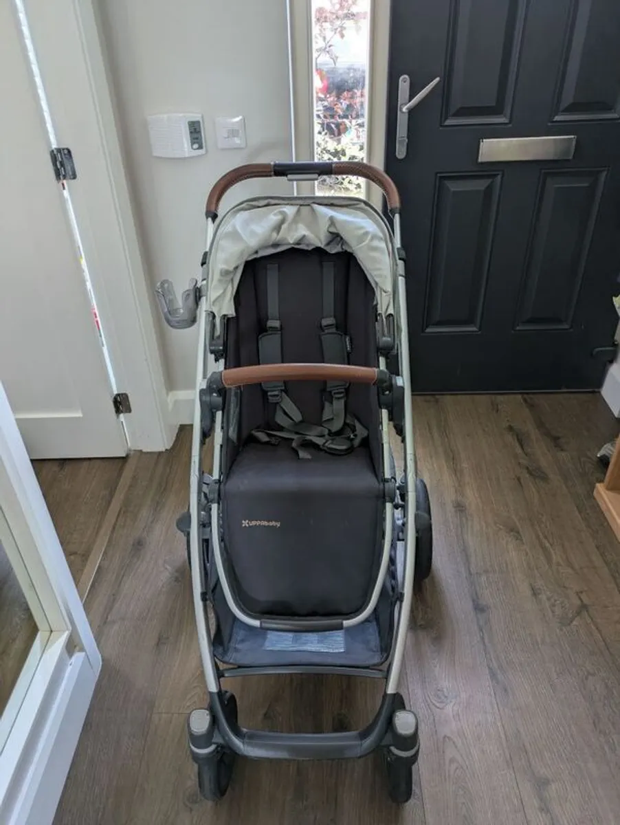 UPPABABY Emmett green travel system - Image 2