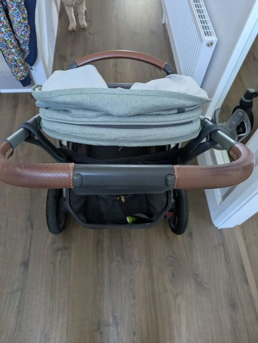 UPPABABY Emmett green travel system - Image 3