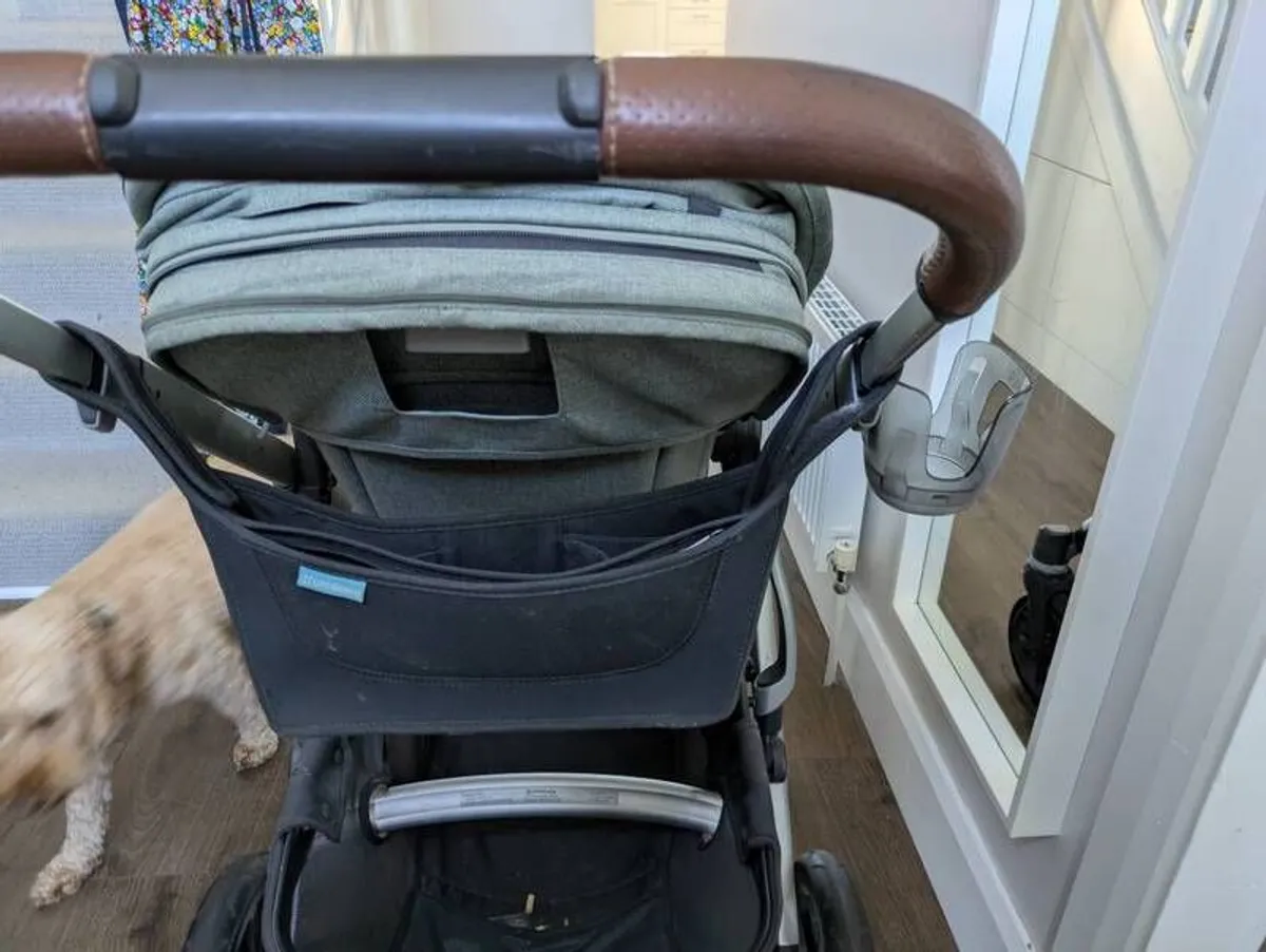 UPPABABY Emmett green travel system - Image 4