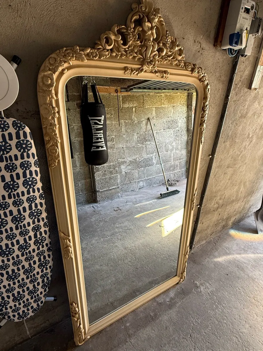 Big mirror - Image 1
