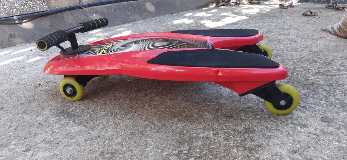 Spinner Shark - Image 2