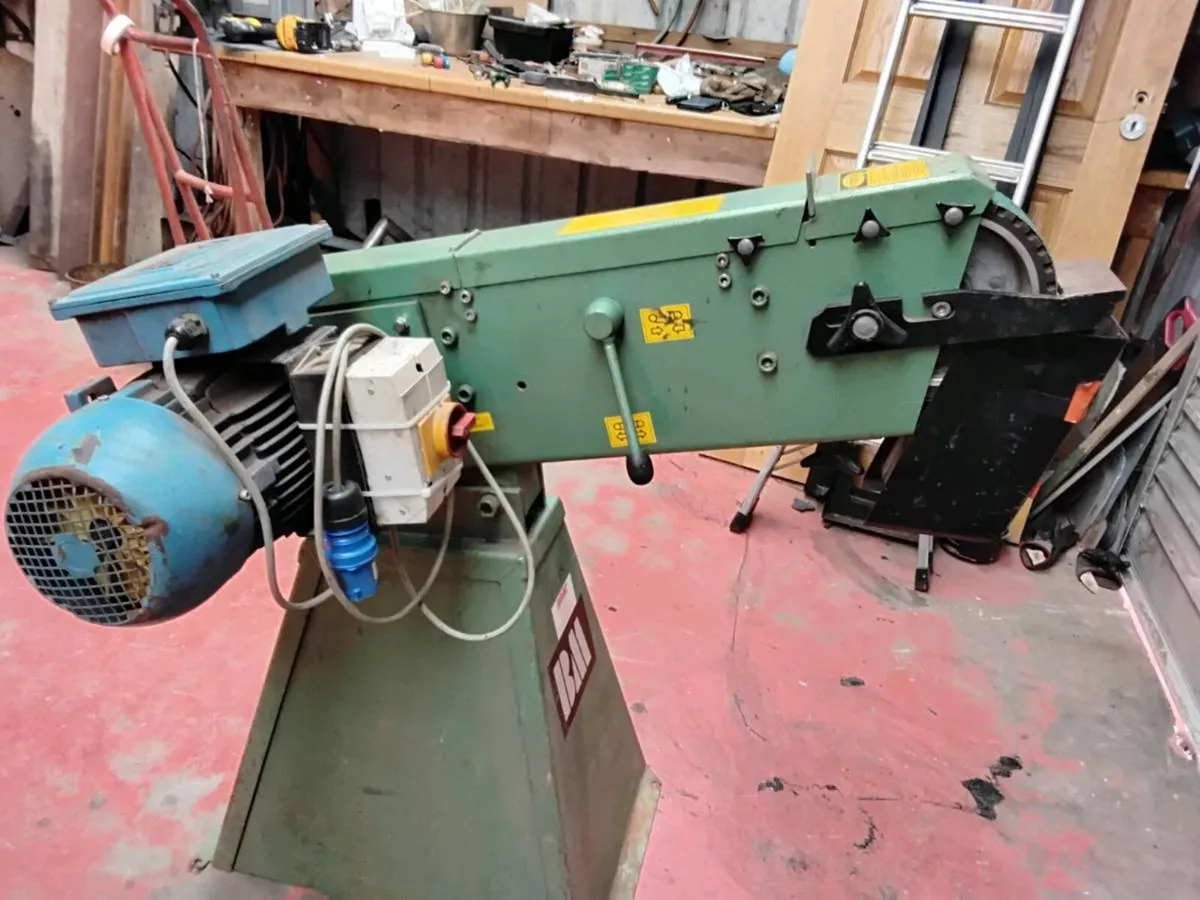 Sander and air cooled welder. - Image 1