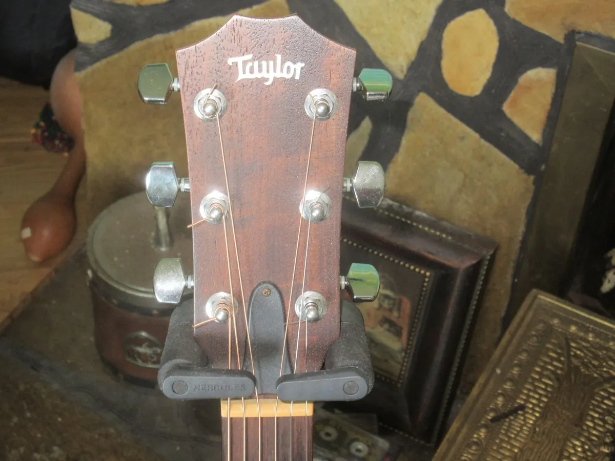 Taylor 12e Academy Natural Guitar - Image 3