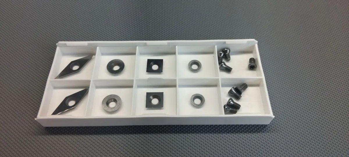 Woodturning carbide inserts