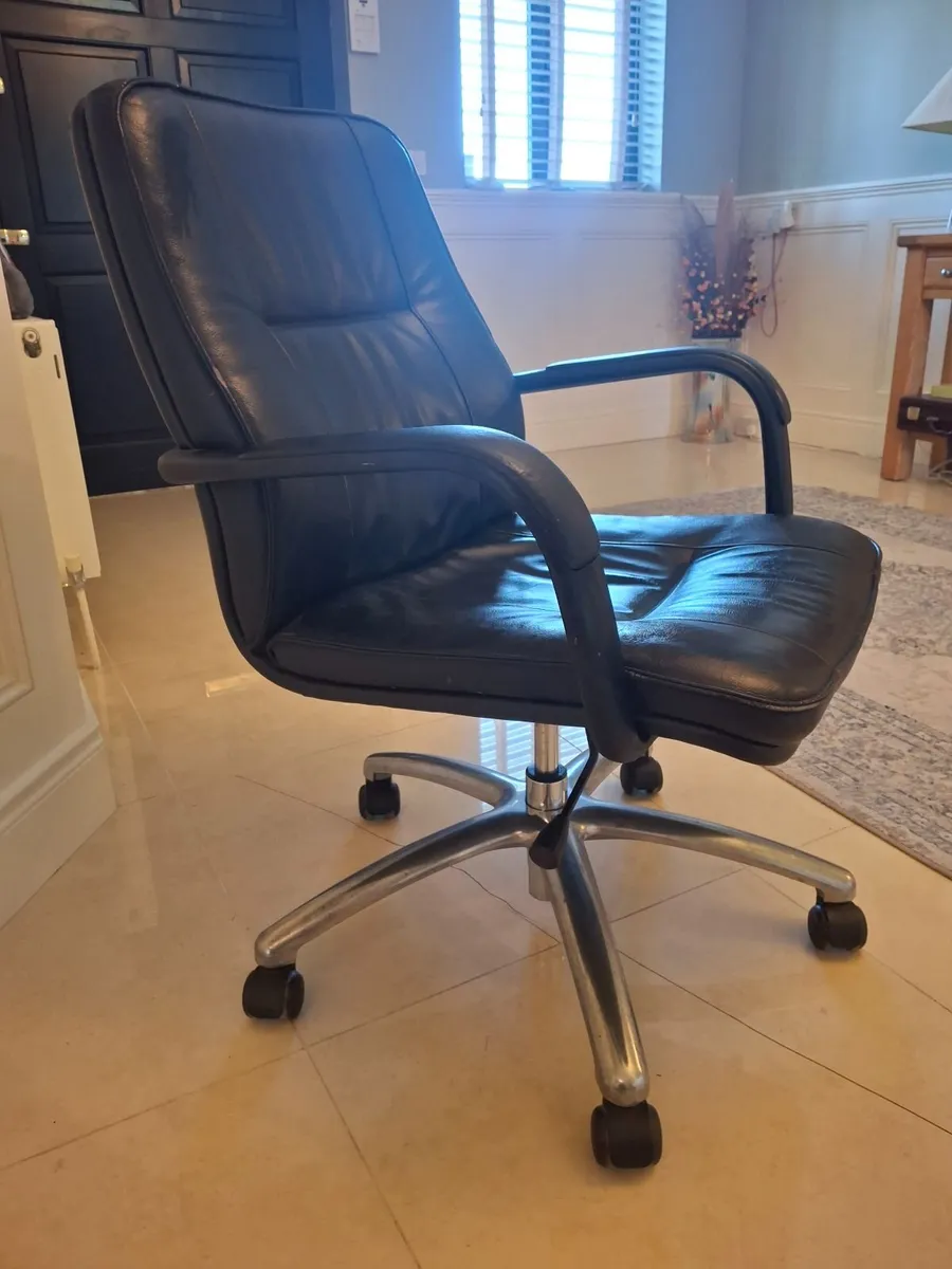 Genuine leather swivel office chair - Image 2