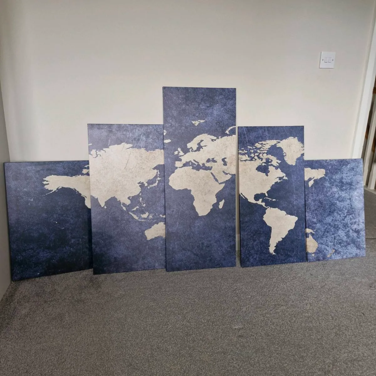 World map 5 piece canvas wall art - Image 1
