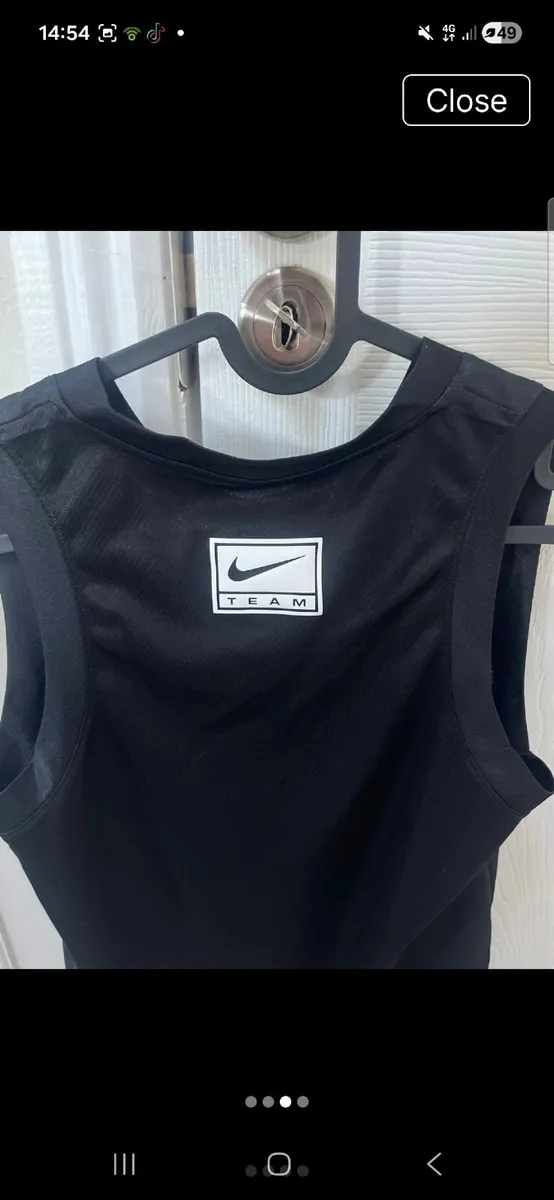 Nike running top - Image 1