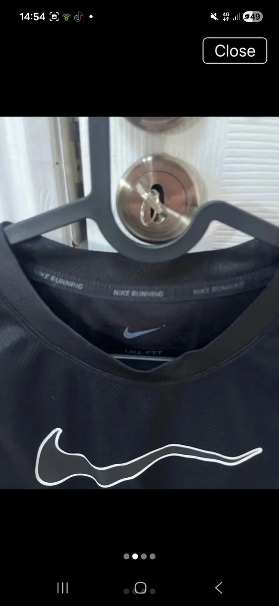 Nike running top - Image 4