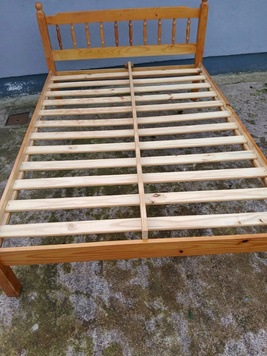 Bed - Image 2