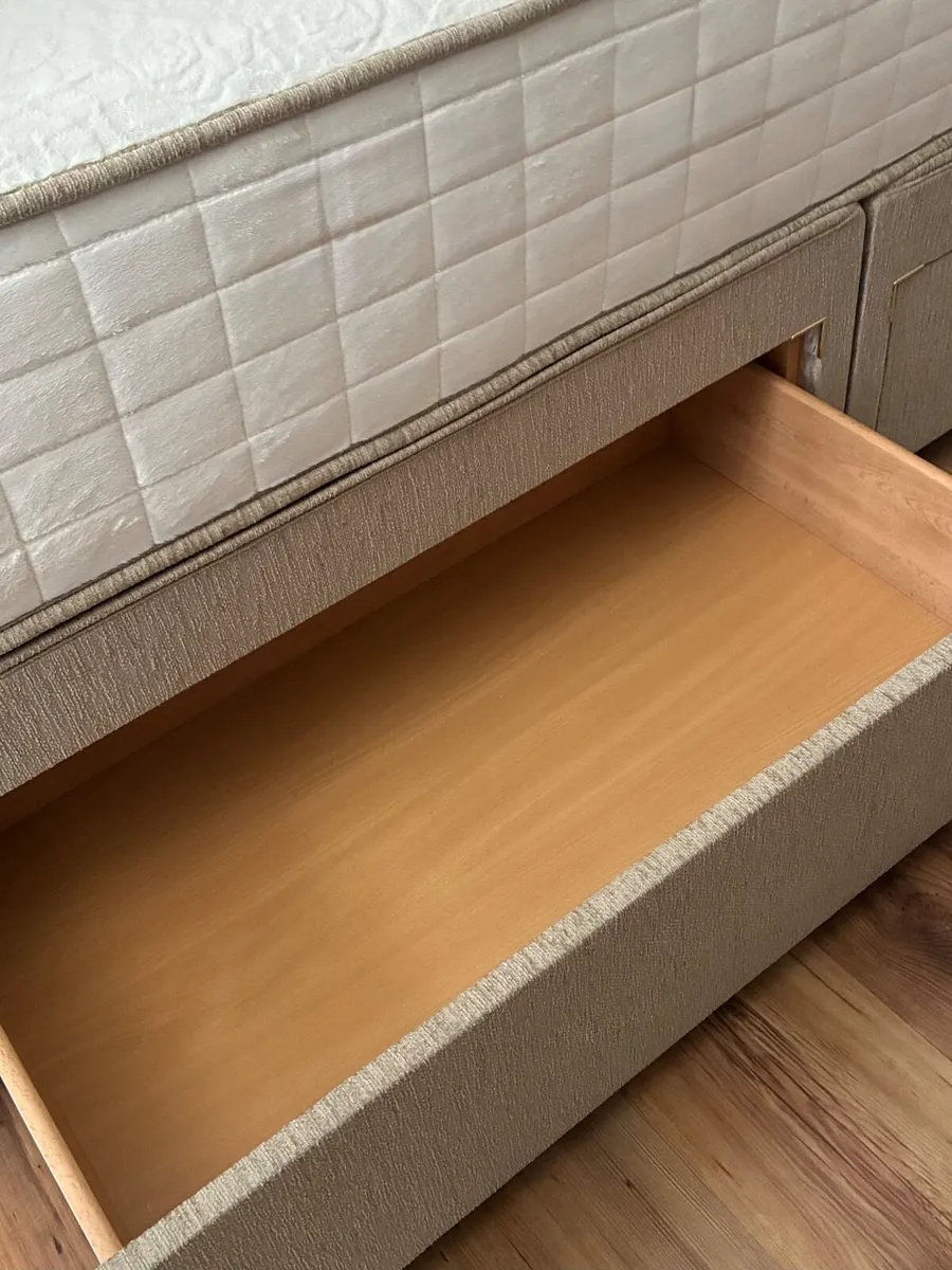 5 Foot Bed - Image 4