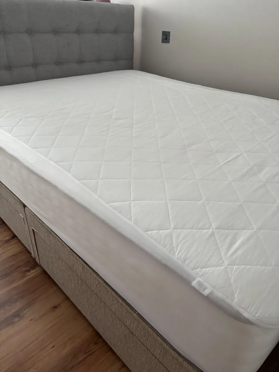 5 Foot Bed - Image 1