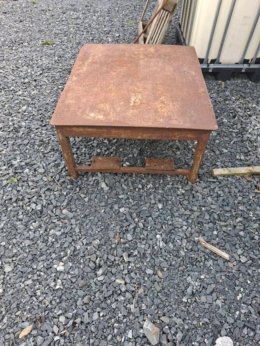 Low workbench - Image 2