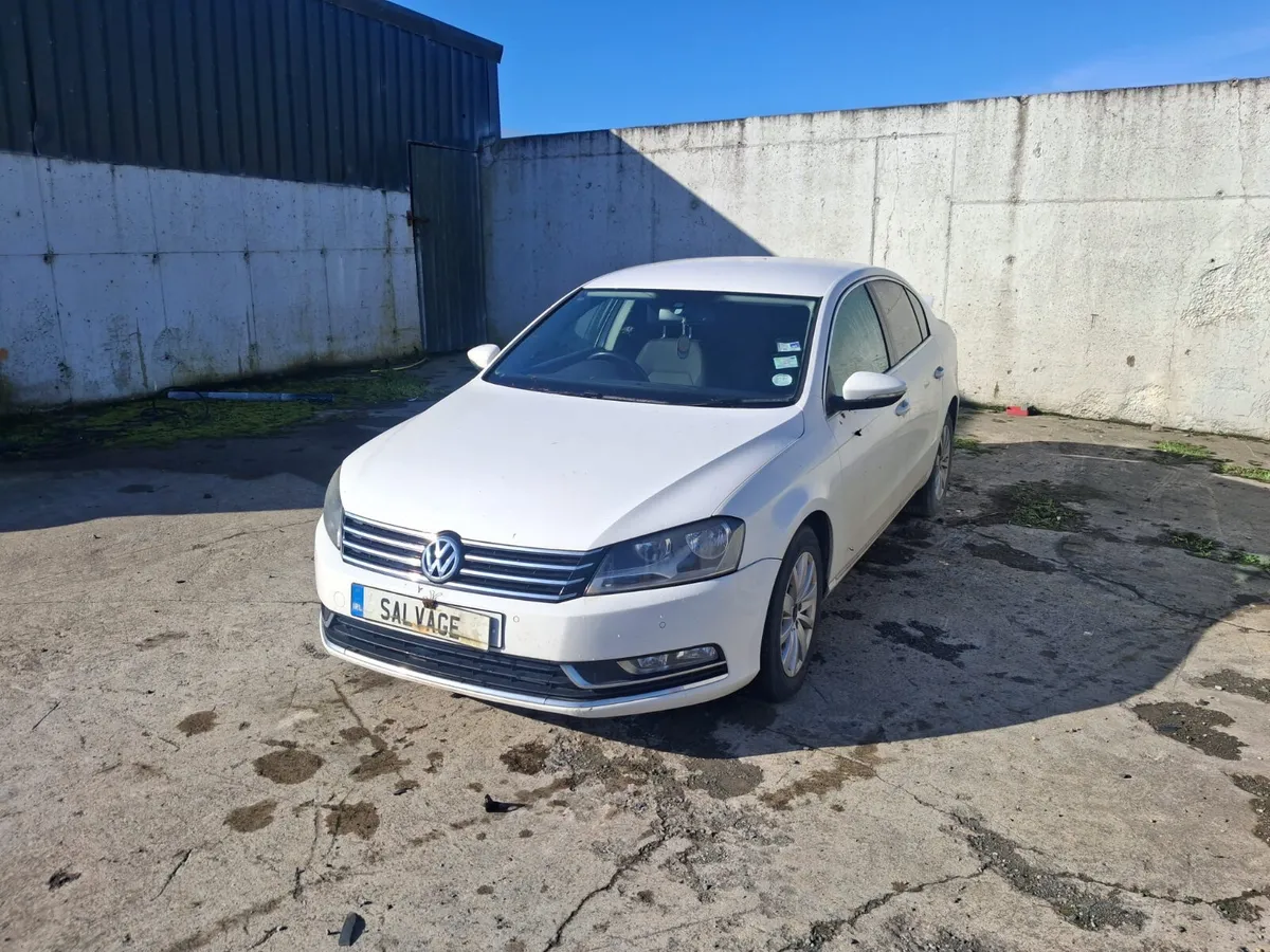 2014 VW PASSAT - Image 3