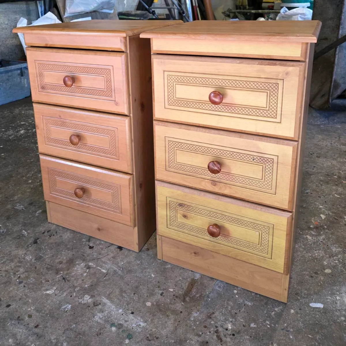 2 Bedside Lockers - Image 1
