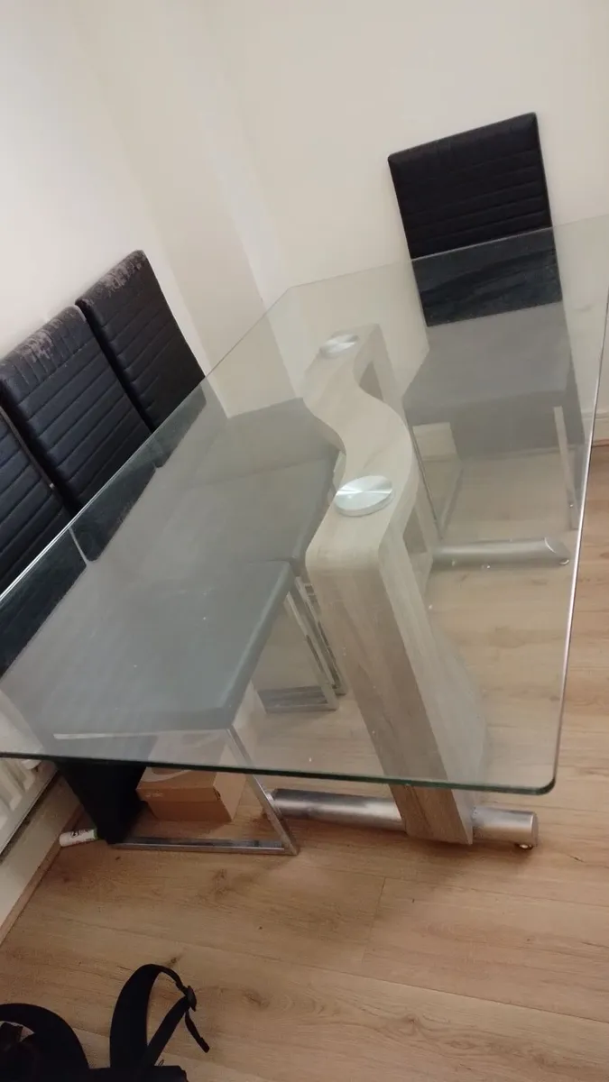 Dining table - Image 4