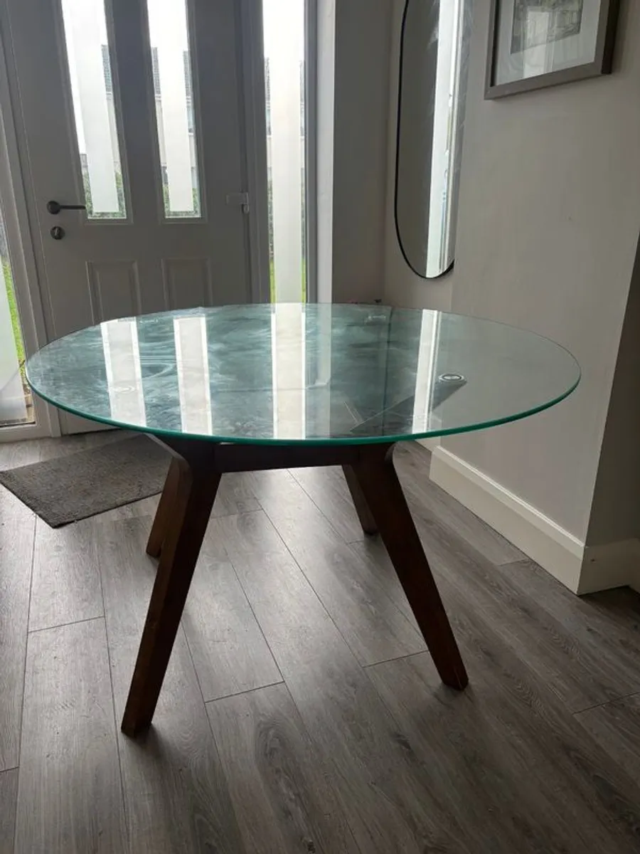 Kitchen Table - Image 1