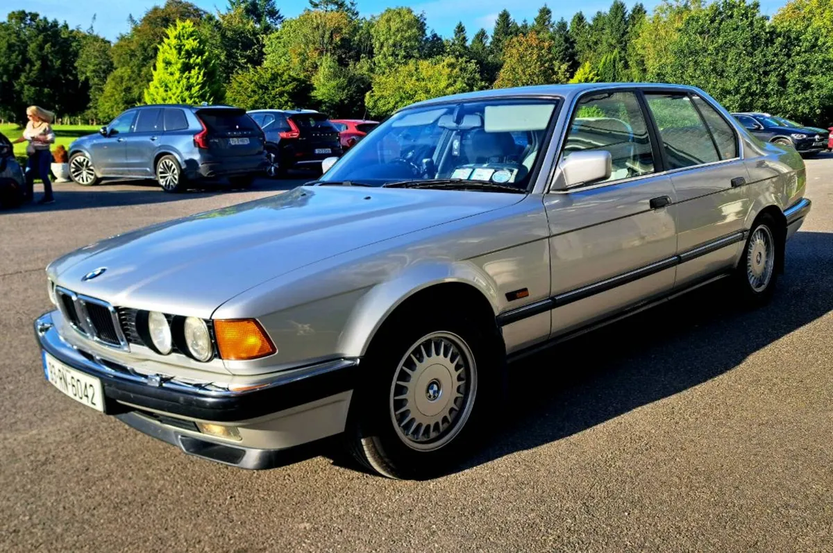 BMW 740i - Image 3