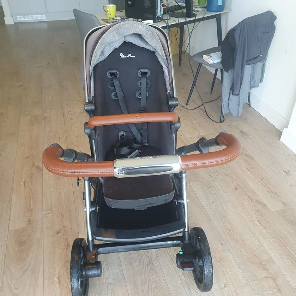 Silver Cross Wayfarer Pram & Pushchair - Image 1