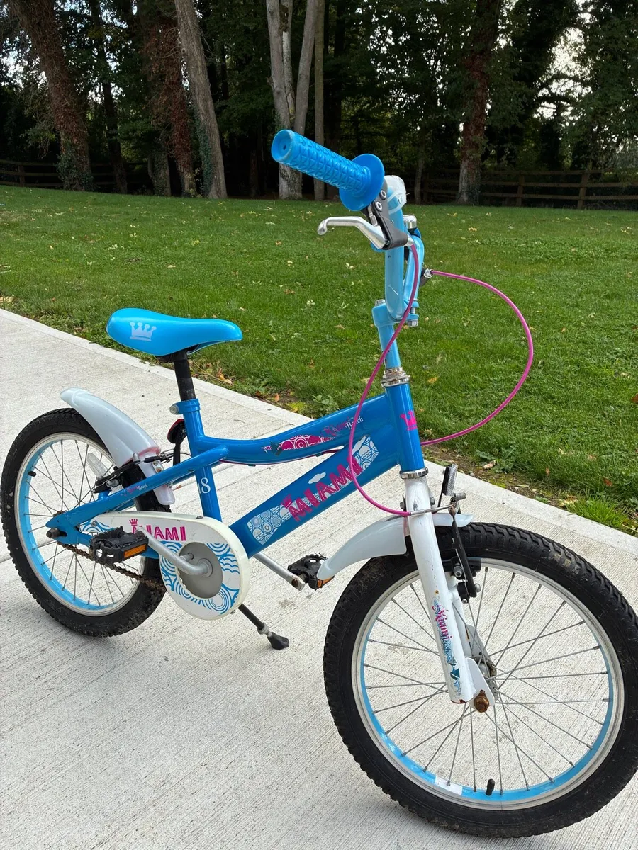 18 inch girls Miami Beach white and blue bike - Image 4