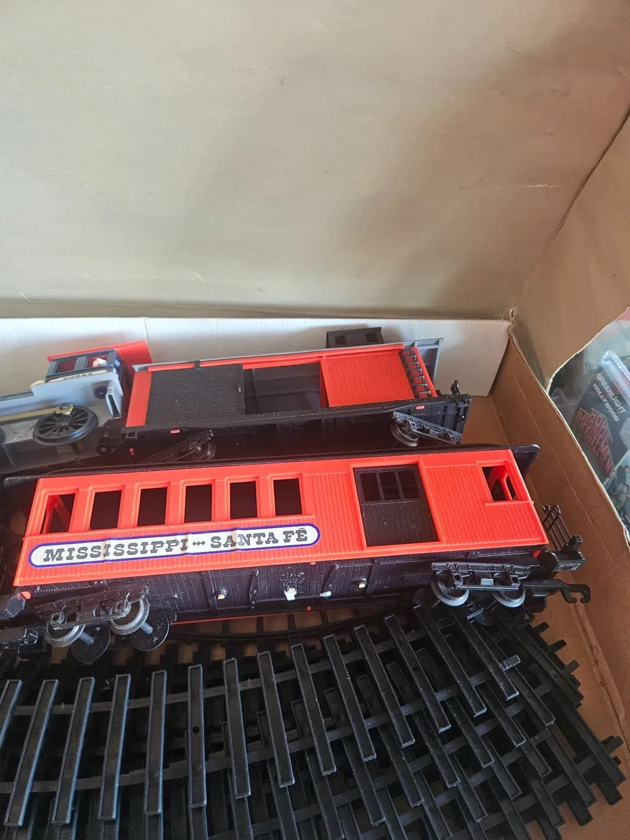 Vintage Timpo Praire Rocket Train Set - Image 3