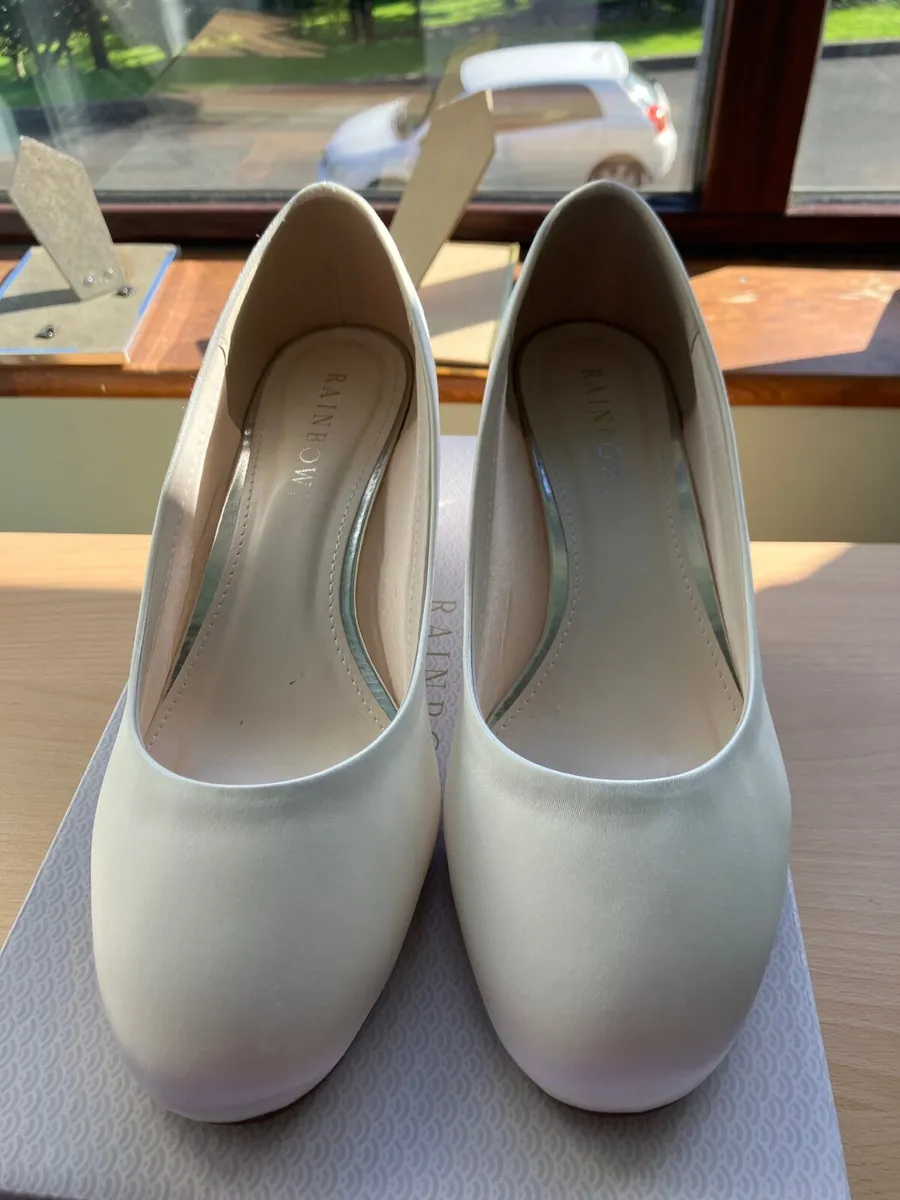Wedding shoes as new - Image 1