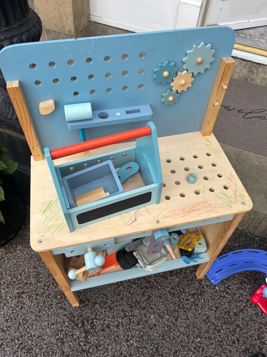 Toys - Image 1