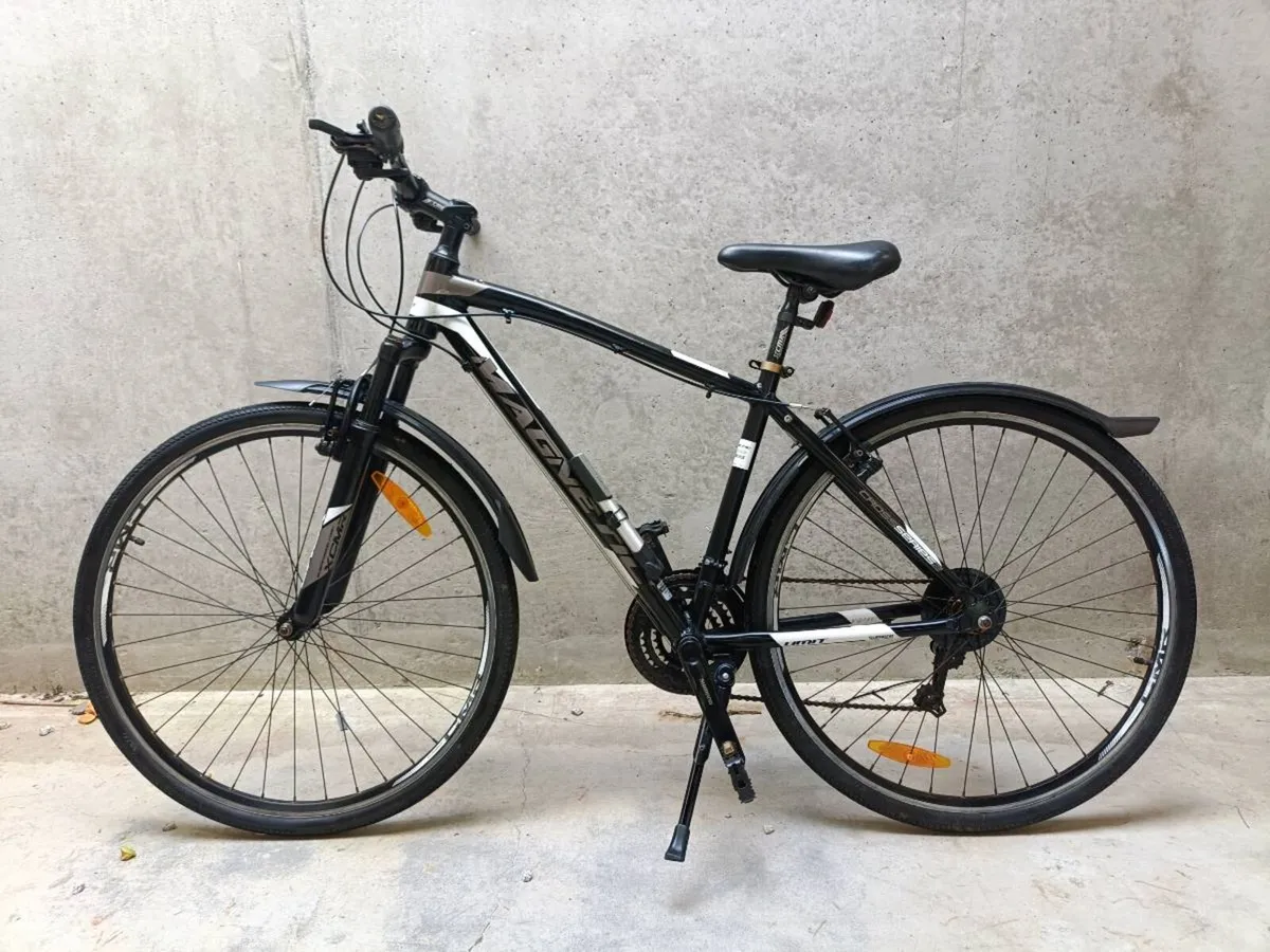 Gents hybrid bike size M - Image 3