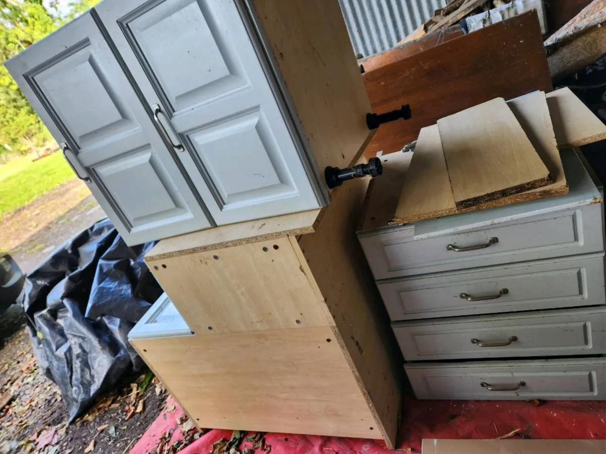 Kitchen Units and Dishwasher - Image 2