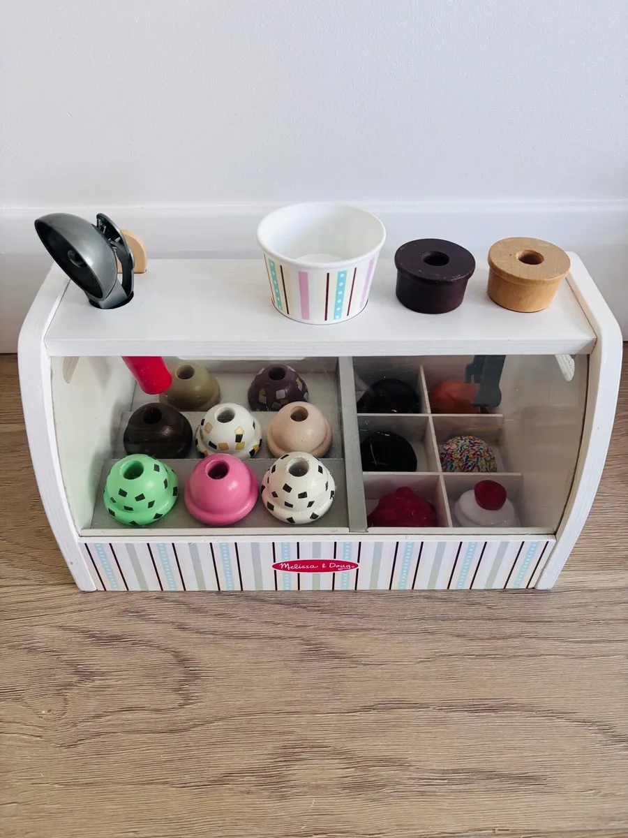 Melissa & Doug Sandwich Counter, Ice Cream Counter - Image 4