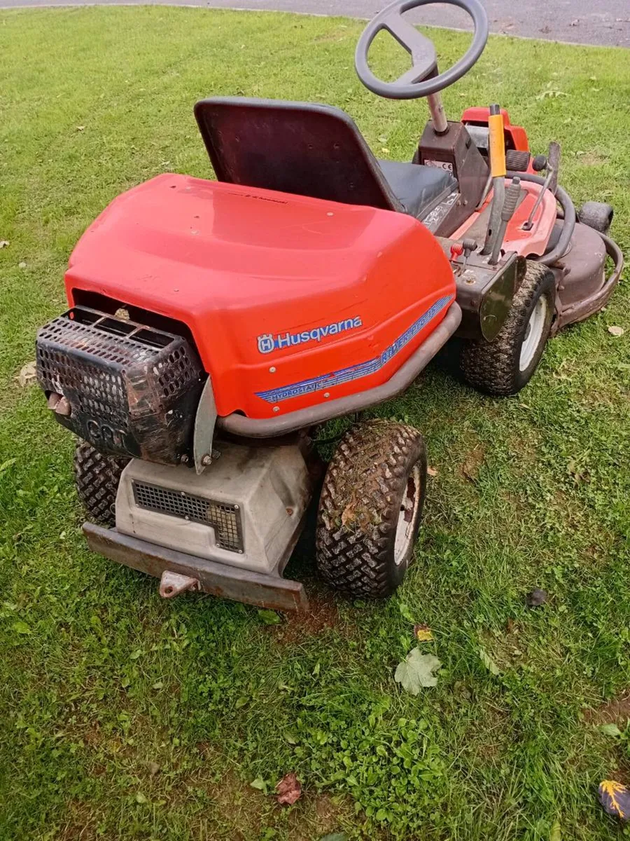 Ride on lawnmower - Image 2