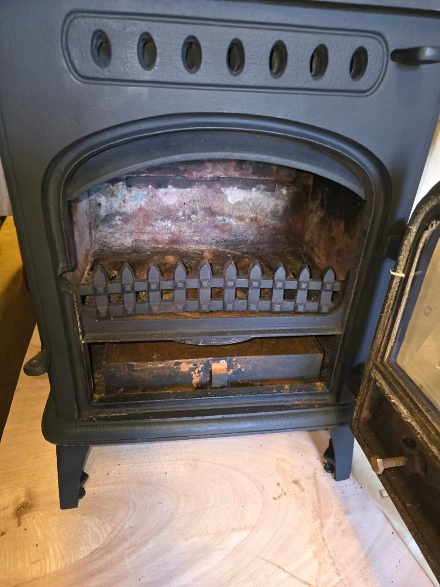 Stove - Image 2